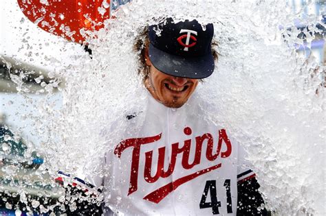 Twins’ Joe Ryan pitches complete-game shutout of Red Sox to split series